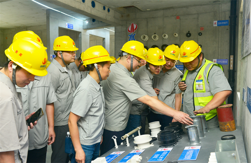 为进一步推进优质客户高效履约，提升交付品质、达成客户满意，2025年6月25日，918搏天堂建设集团在上海组织召开2025年越秀地产、华润置业客户履约推进会。